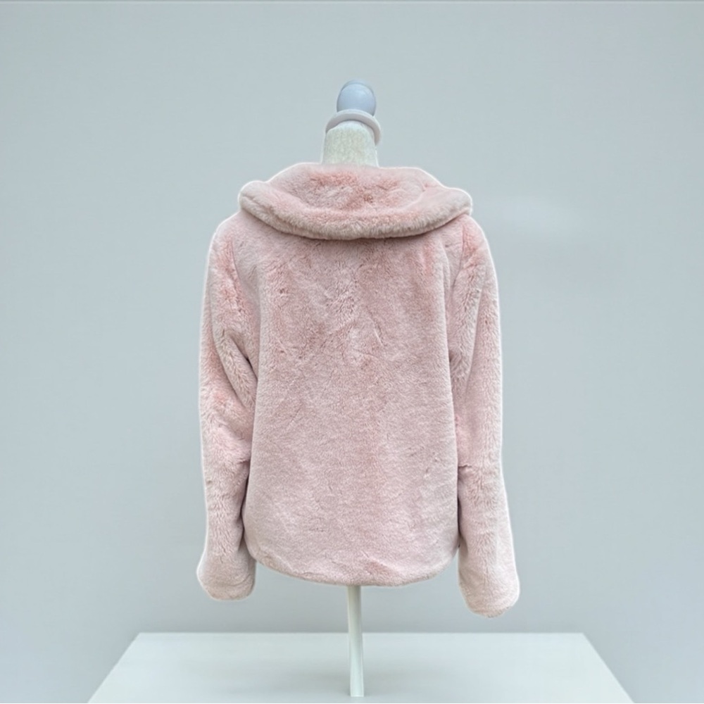 Lavender Brown Vegan Fur in Pale Pink Size Small - Picture 5 of 9